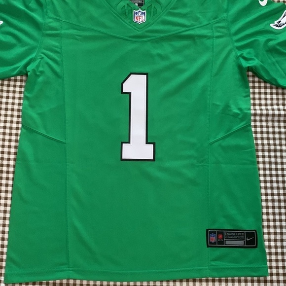 Nike NFL Eagles #1 Jalen Hurts Men's Jersey - Picture 2 of 6